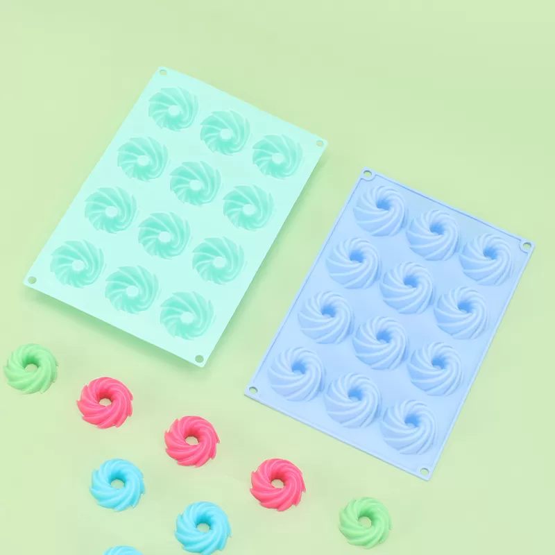 YH-224 Silicone 12-Hole Cake Mold