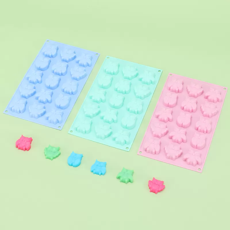 YH-245 Silicone 15-Hole Cake Mold