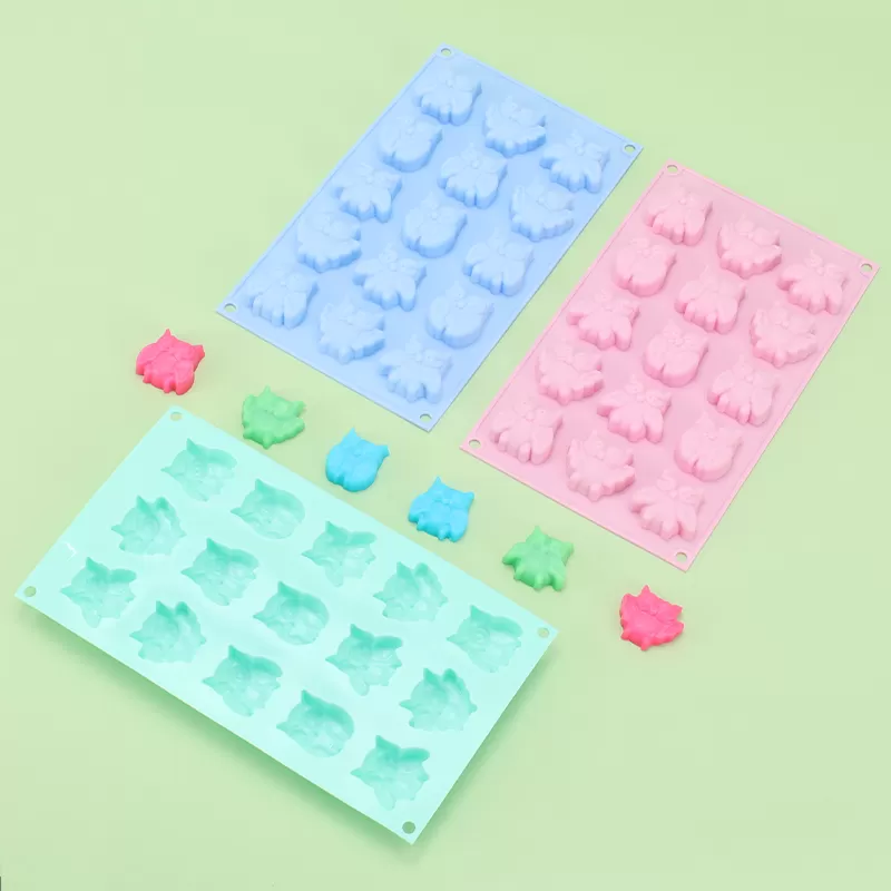 YH-245 Silicone 15-Hole Cake Mold