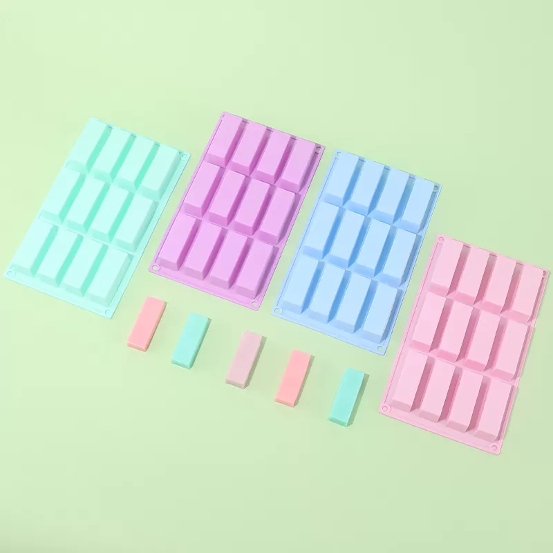 YH-273 Silicone 12-Hole Cake Mold