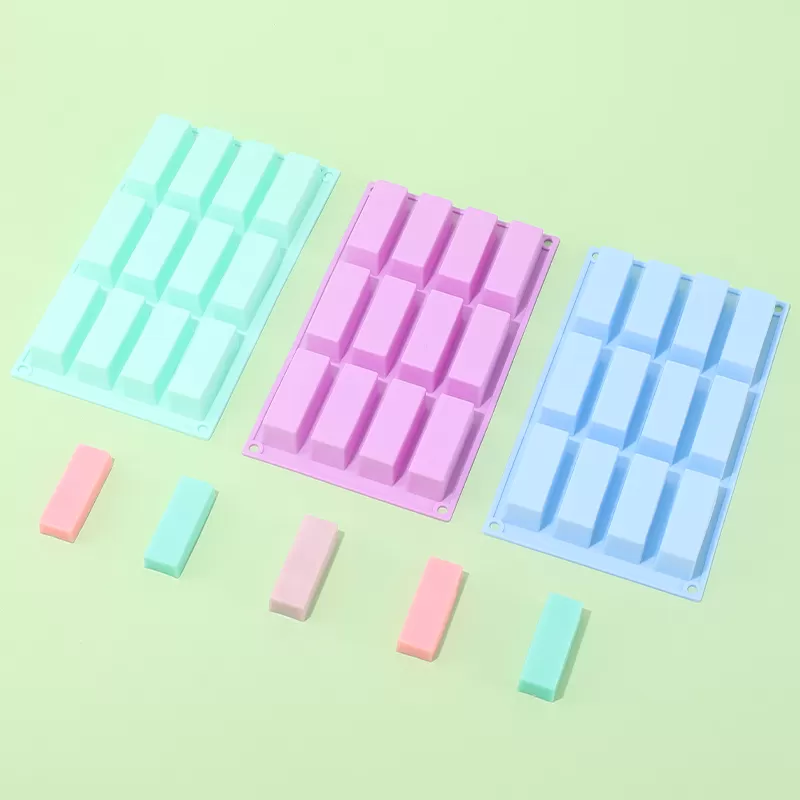 YH-273 Silicone 12-Hole Cake Mold