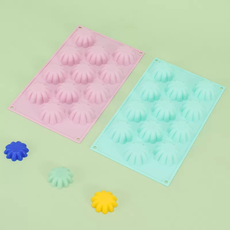 YH-382 Silicone 12-Hole Cake Mold